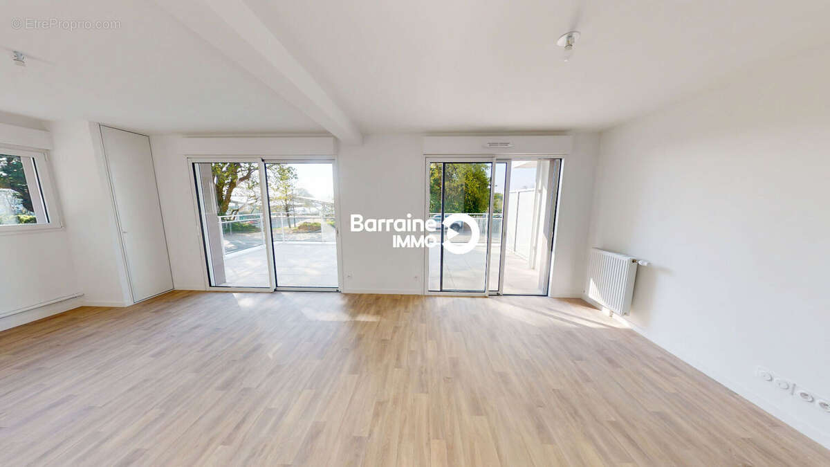 Appartement à LE RELECQ-KERHUON