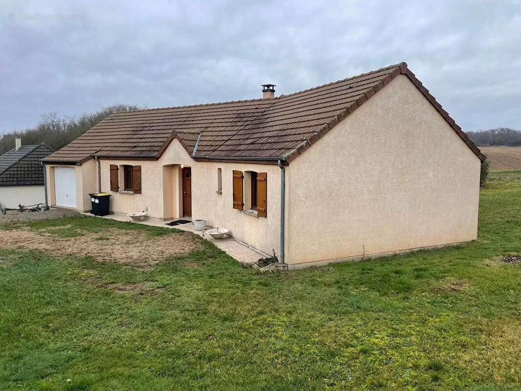 Maison à SAINCAIZE-MEAUCE