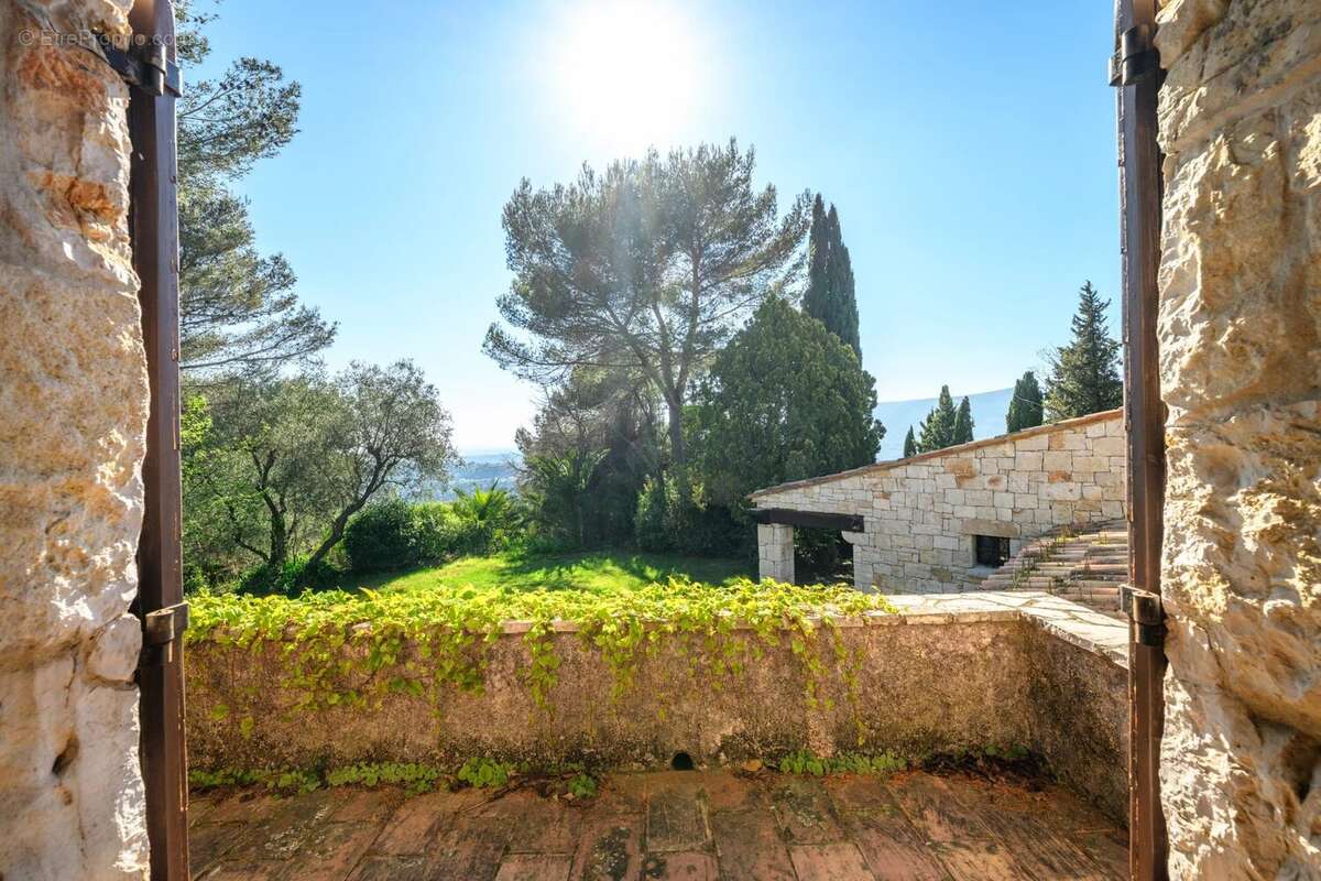 Maison à COLOMARS