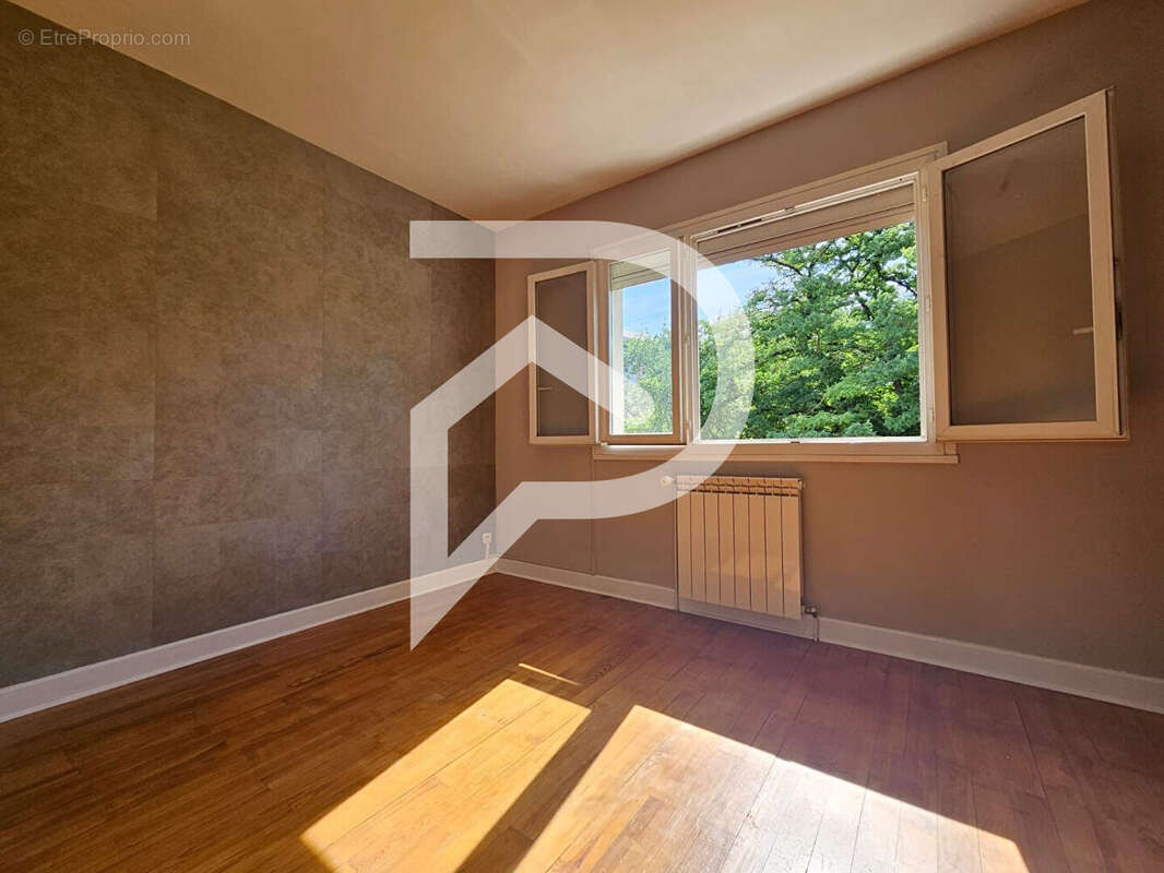 Maison à SATHONAY-CAMP