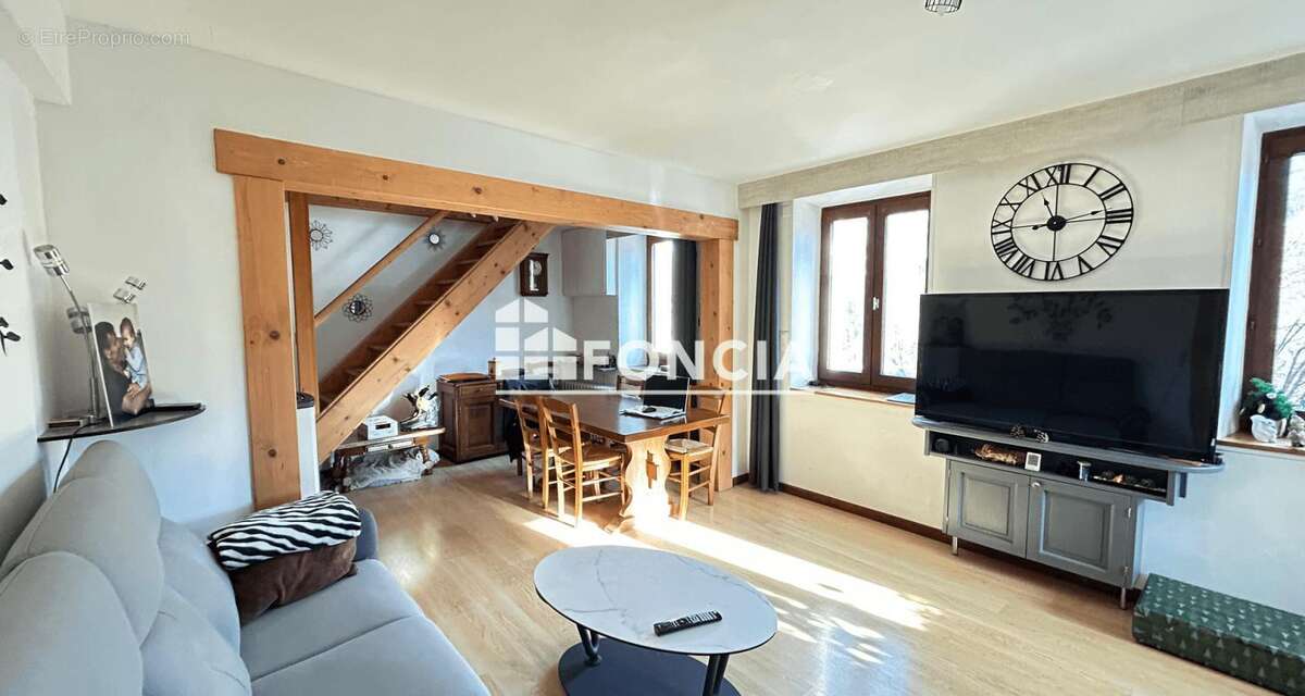 Maison à MAGLAND