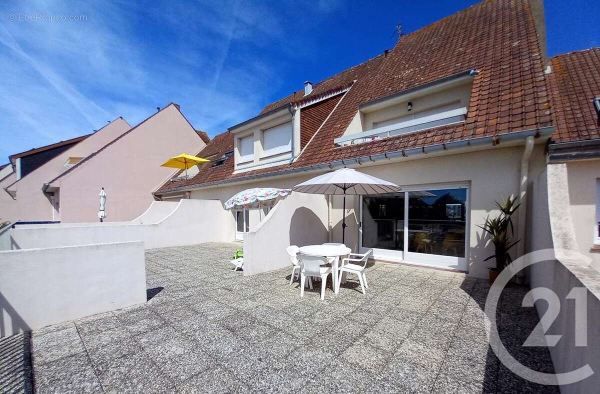 Appartement à NESLES