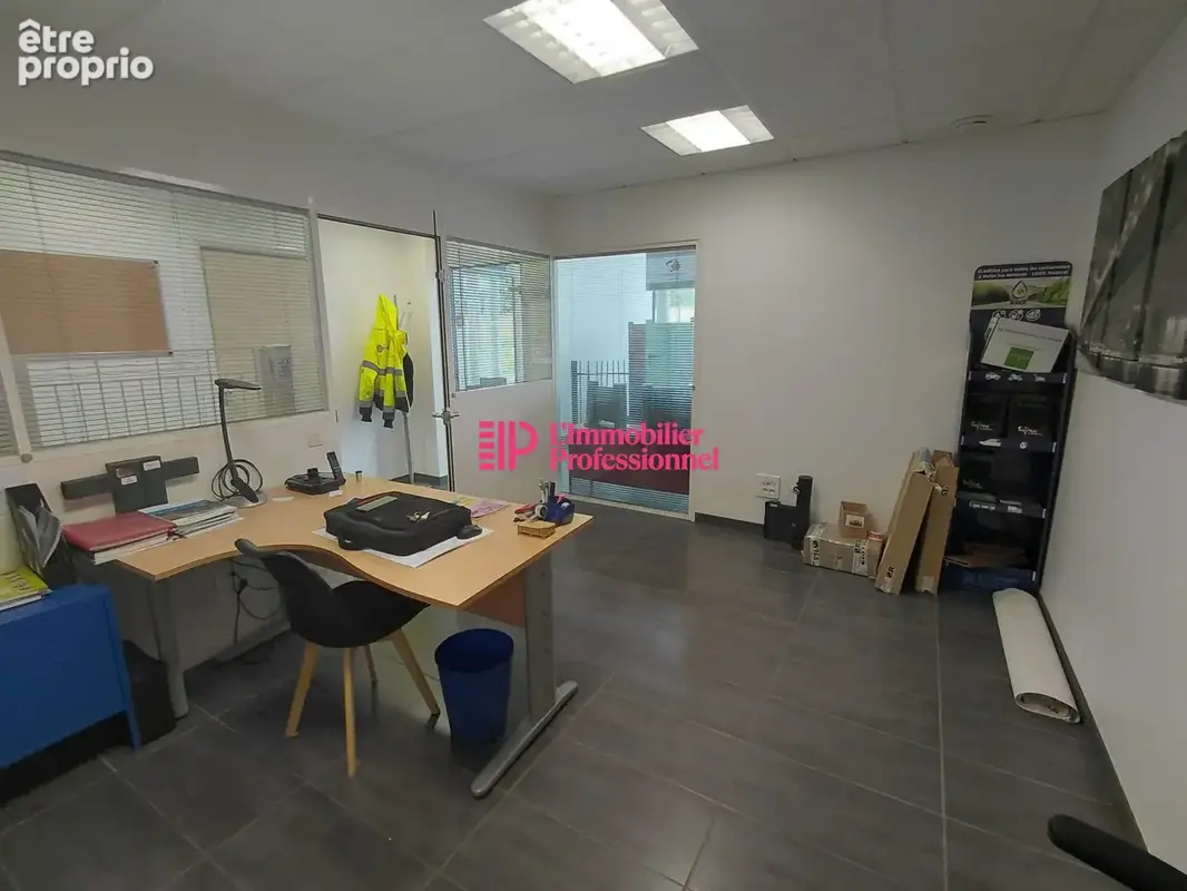 Commerce 570 m² à vendre à Quimper (29000) - photo 5