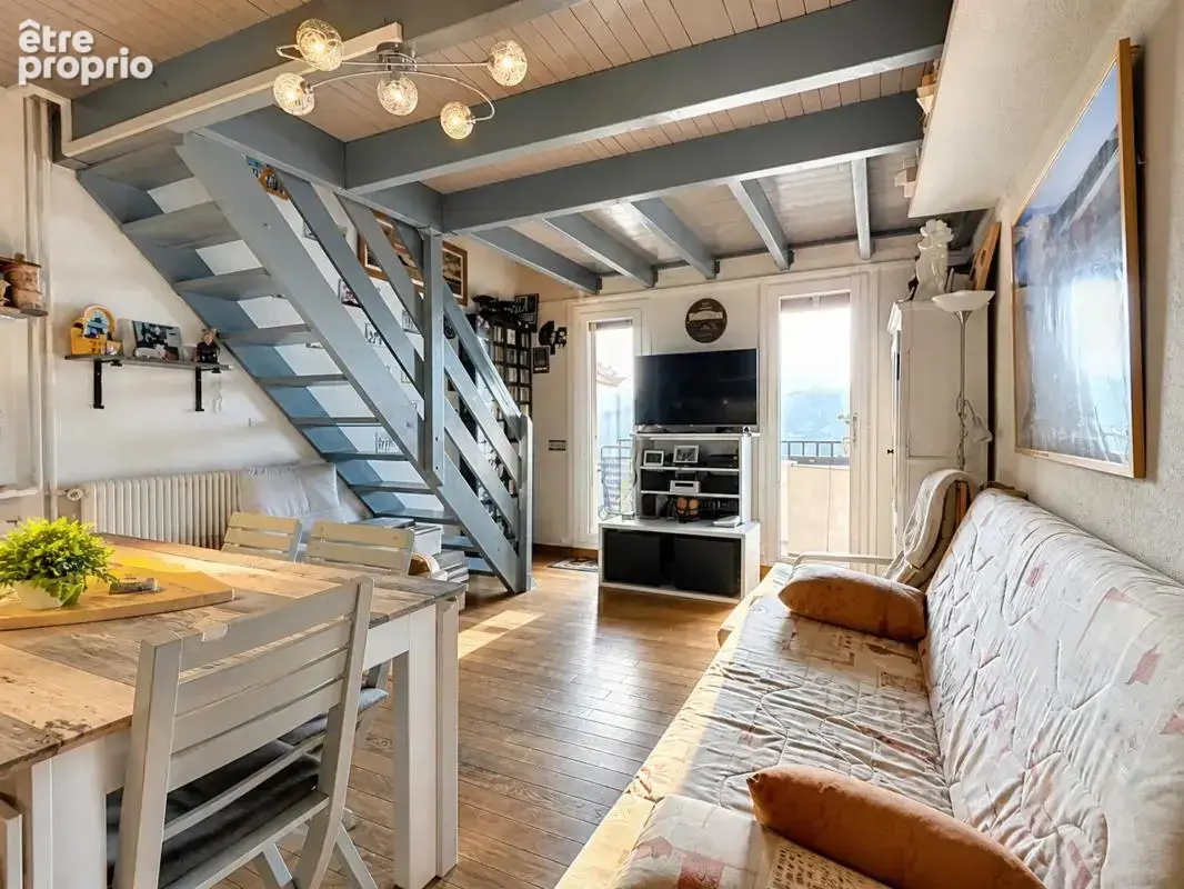 Appartement à LES ANGLES
