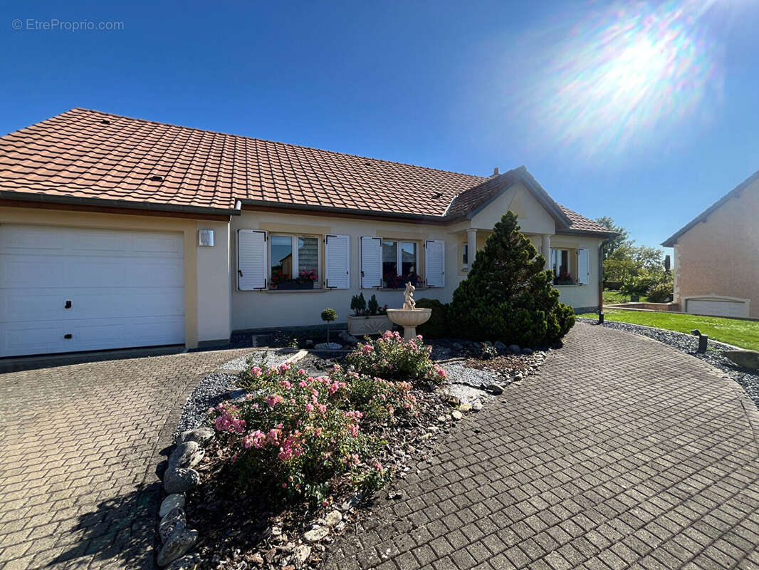 Maison à BERG-SUR-MOSELLE
