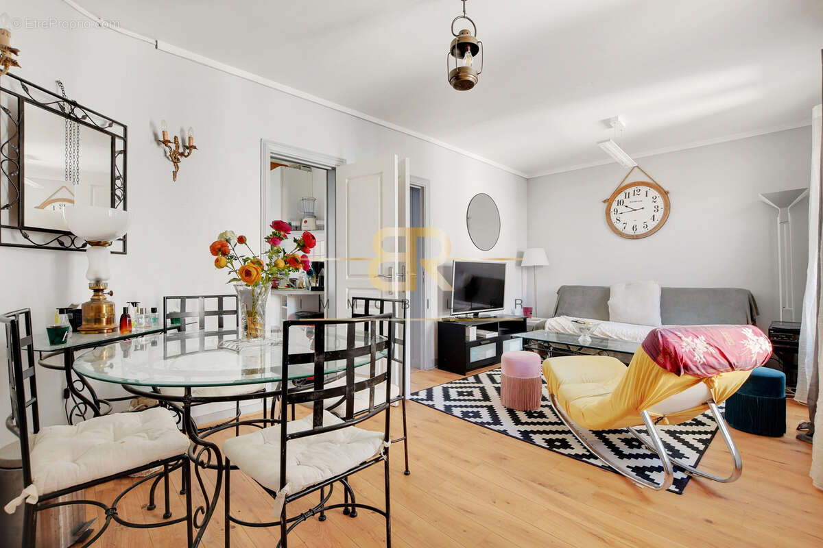 Appartement à CLICHY