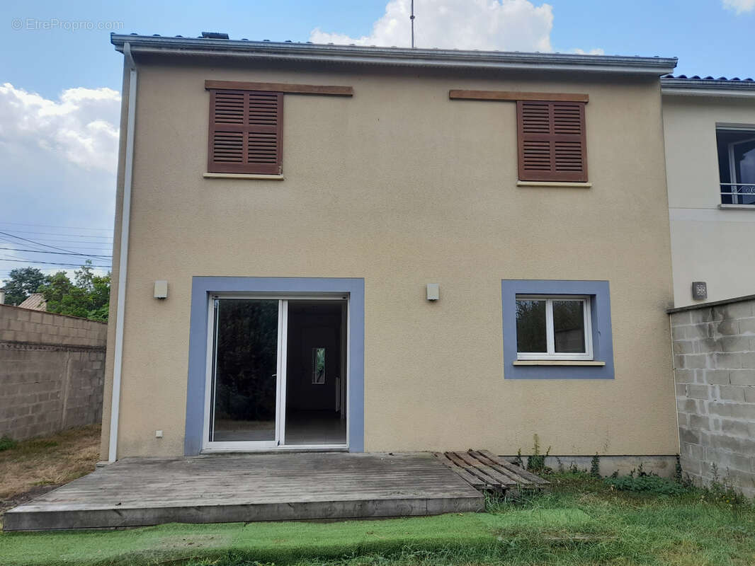 Maison à VILLENAVE-D&#039;ORNON