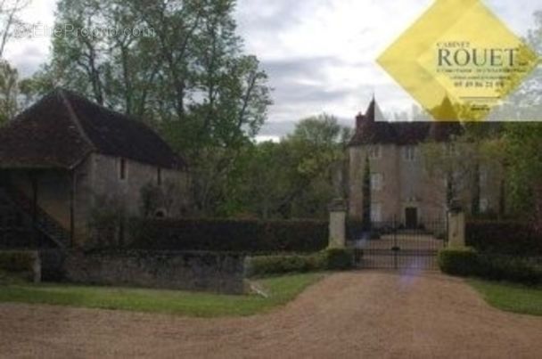 Maison à NEONS-SUR-CREUSE