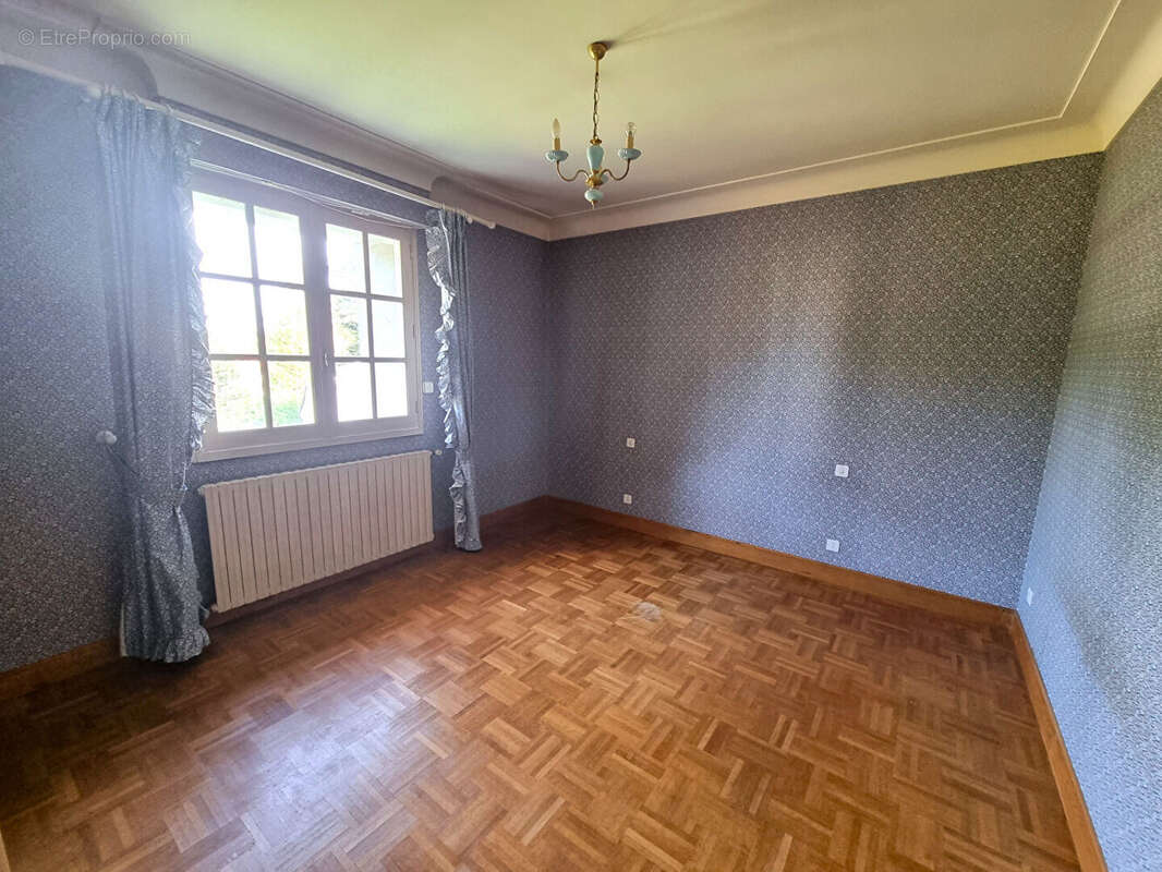 Maison à SAINT-SEBASTIEN-SUR-LOIRE