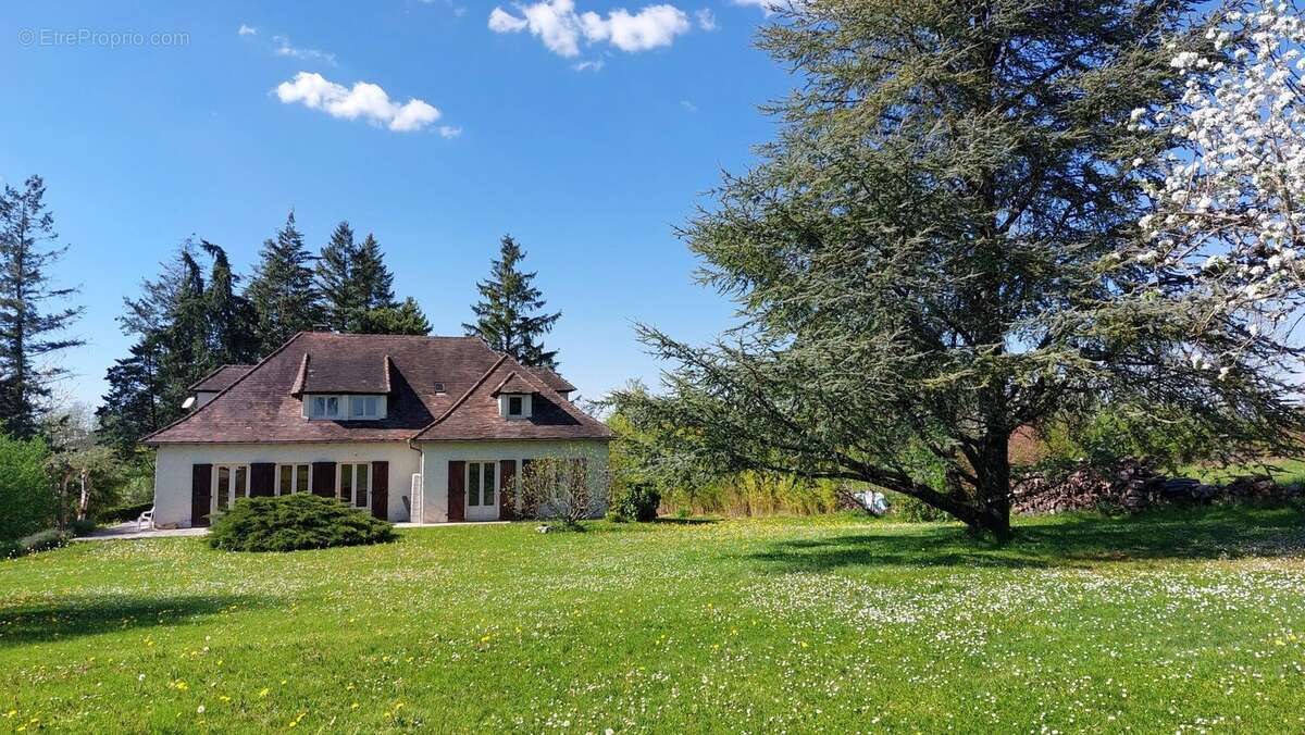 Maison à LAMOTHE-CASSEL