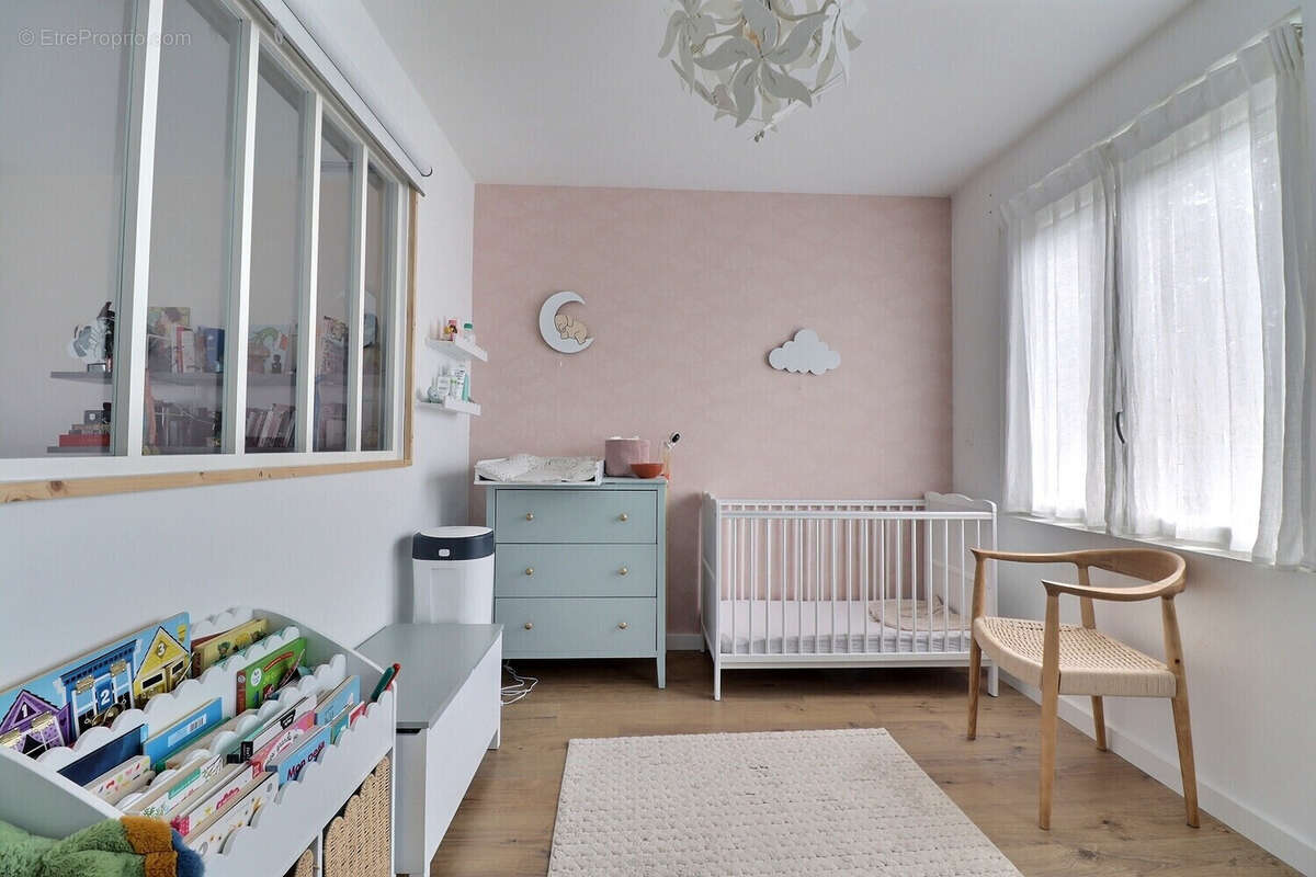 Maison 4 pièces avec dépendance - photo 6