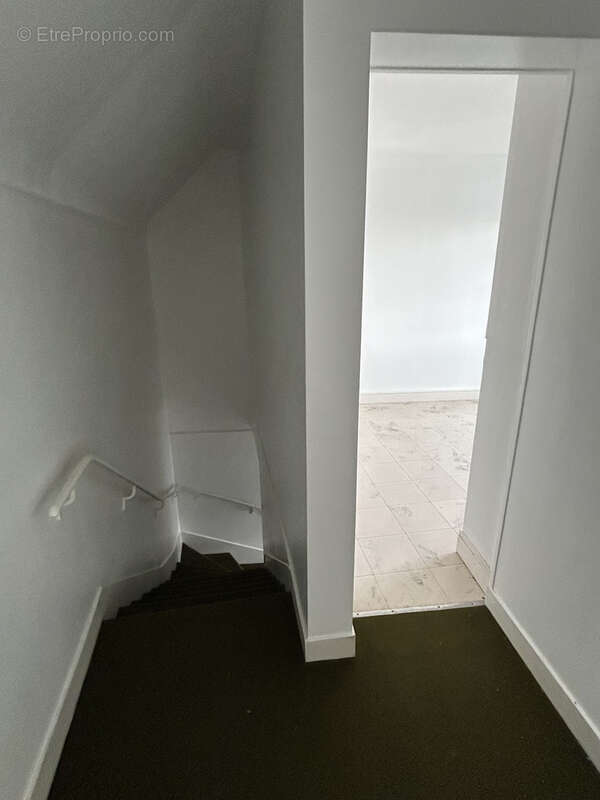 Maison à SAINT-JUST-SUR-DIVE