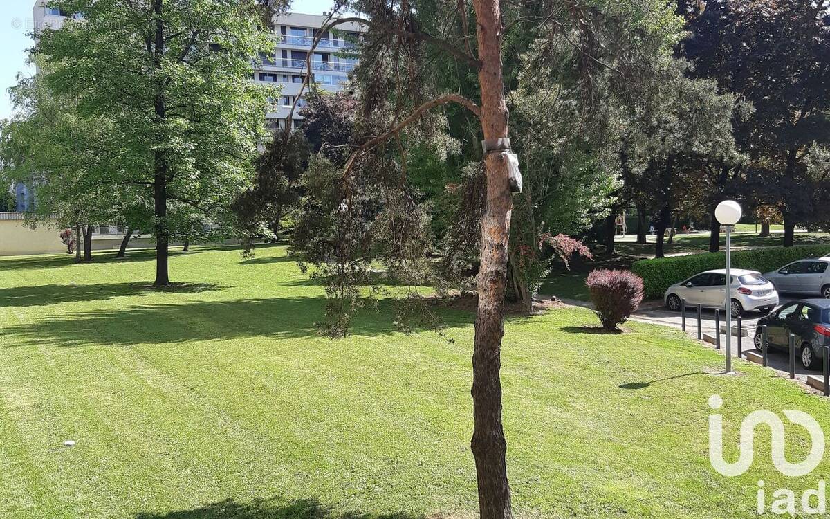 Photo 1 - Appartement à SAINT-MARTIN-D'HERES