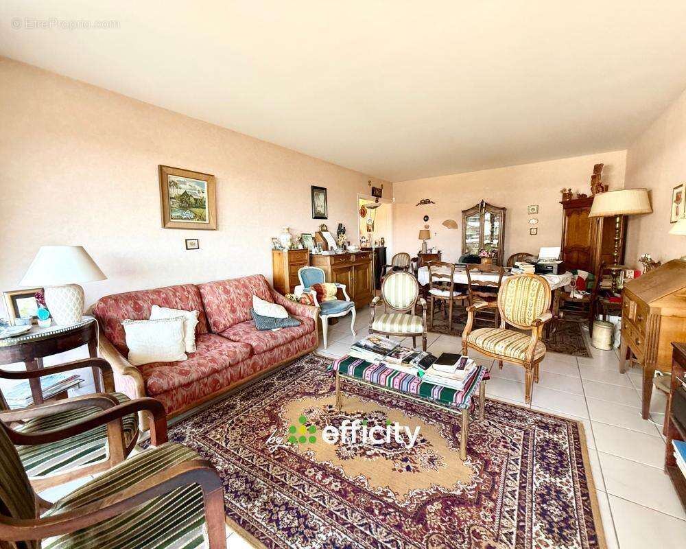 Appartement à LE CHESNAY