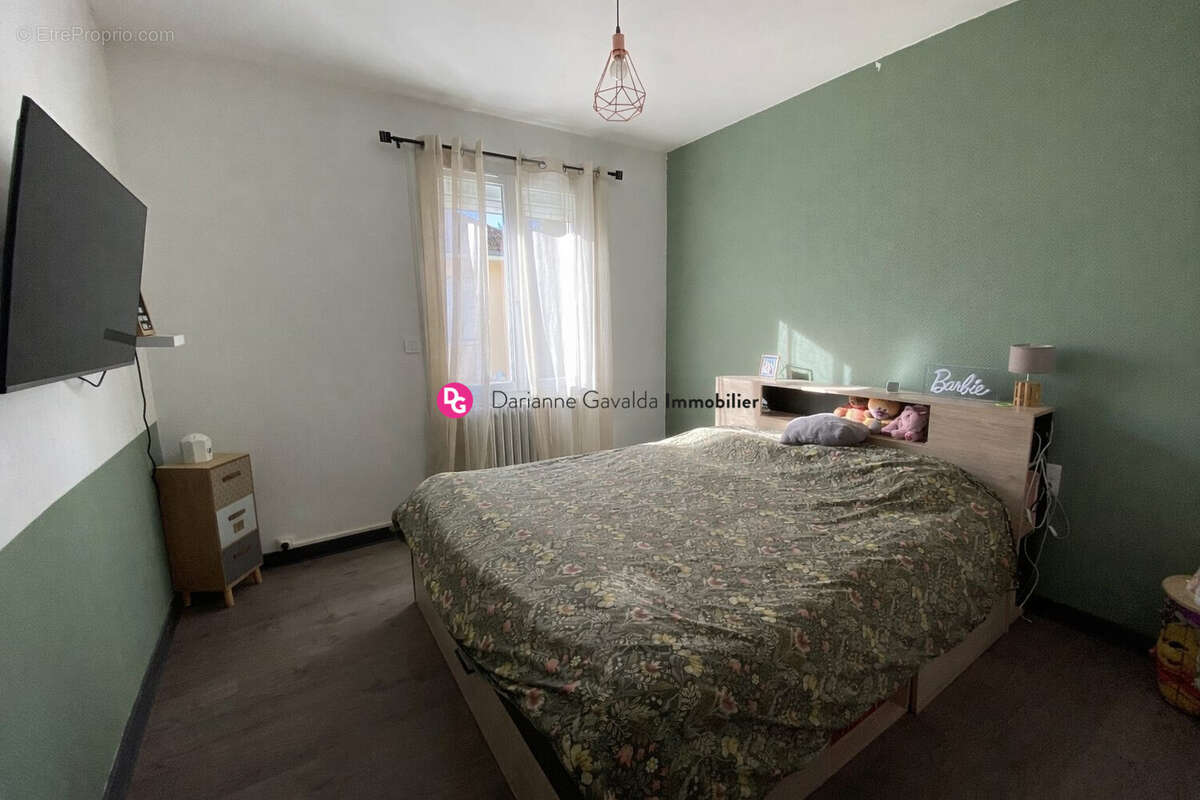 Maison à DECAZEVILLE