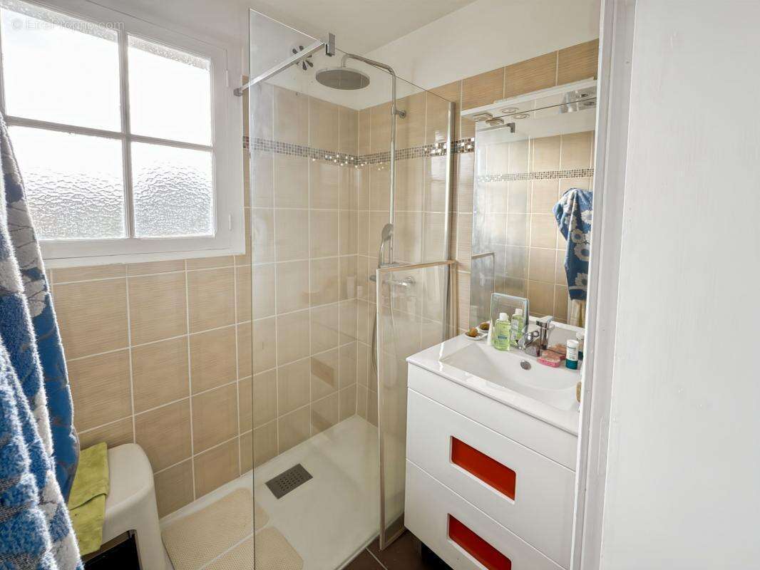 Maison à SAINT-ASTIER