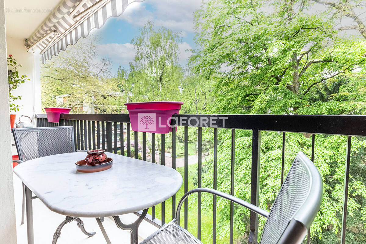 Appartement à CHILLY-MAZARIN