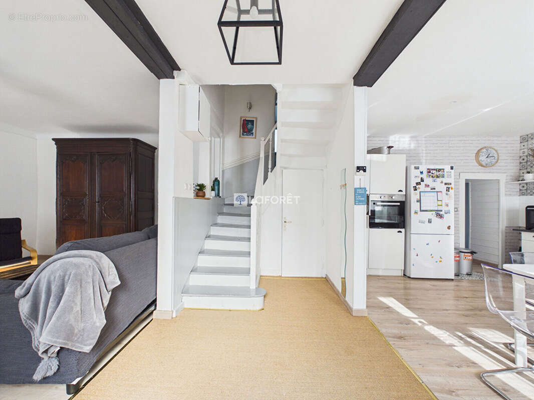 Maison DOUARNENEZ 7 Pièces 190 m² - photo 3