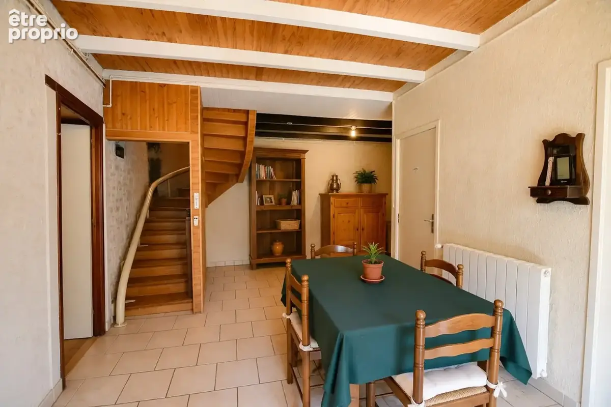 Maison de village avec grange, garage et fort potentiel d'évolution – Saint-Amant-de-Boixe - photo 6