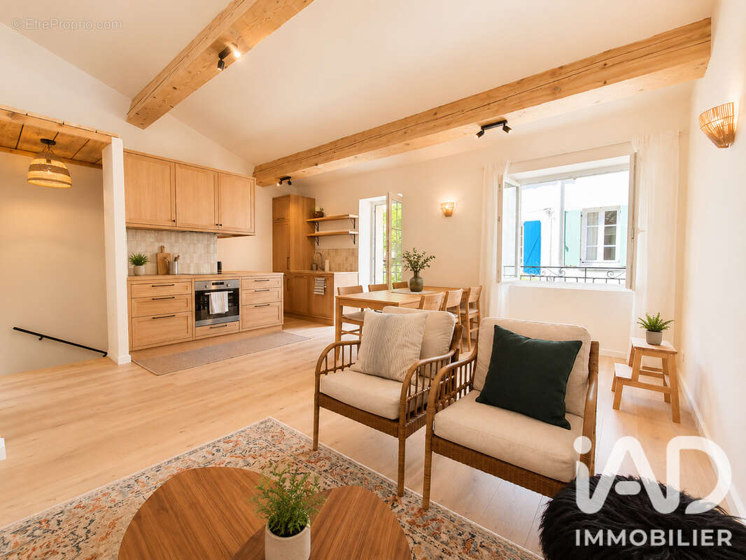 Photo 2 - Maison à LA GARDE-FREINET