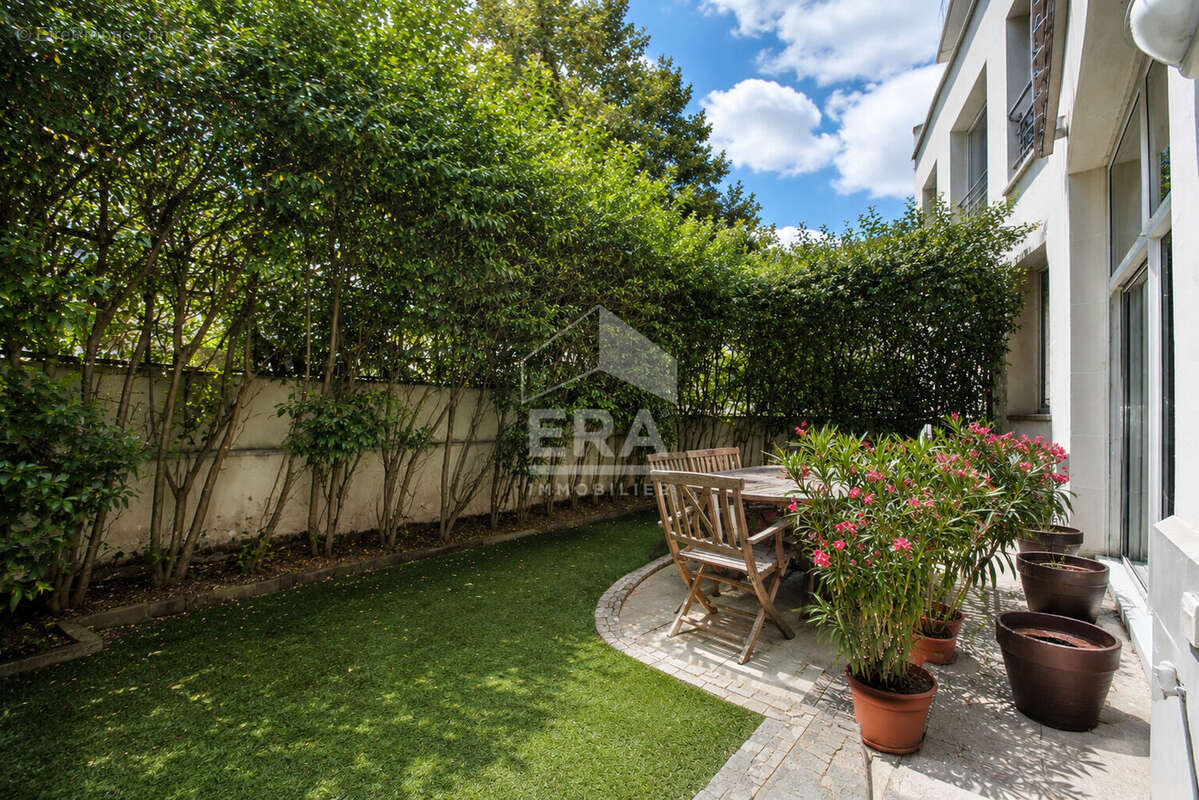 Appartement à ISSY-LES-MOULINEAUX