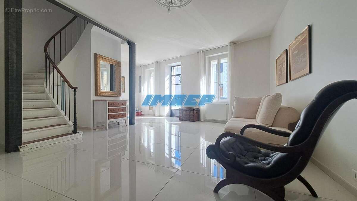 Maison à MARSEILLE-9E