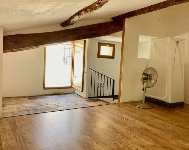 Maison à SAINT-GENIES-DE-FONTEDIT