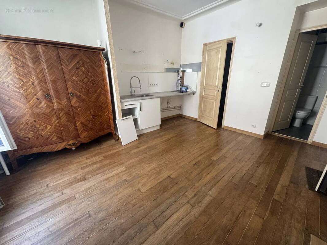 Appartement à PARIS-20E