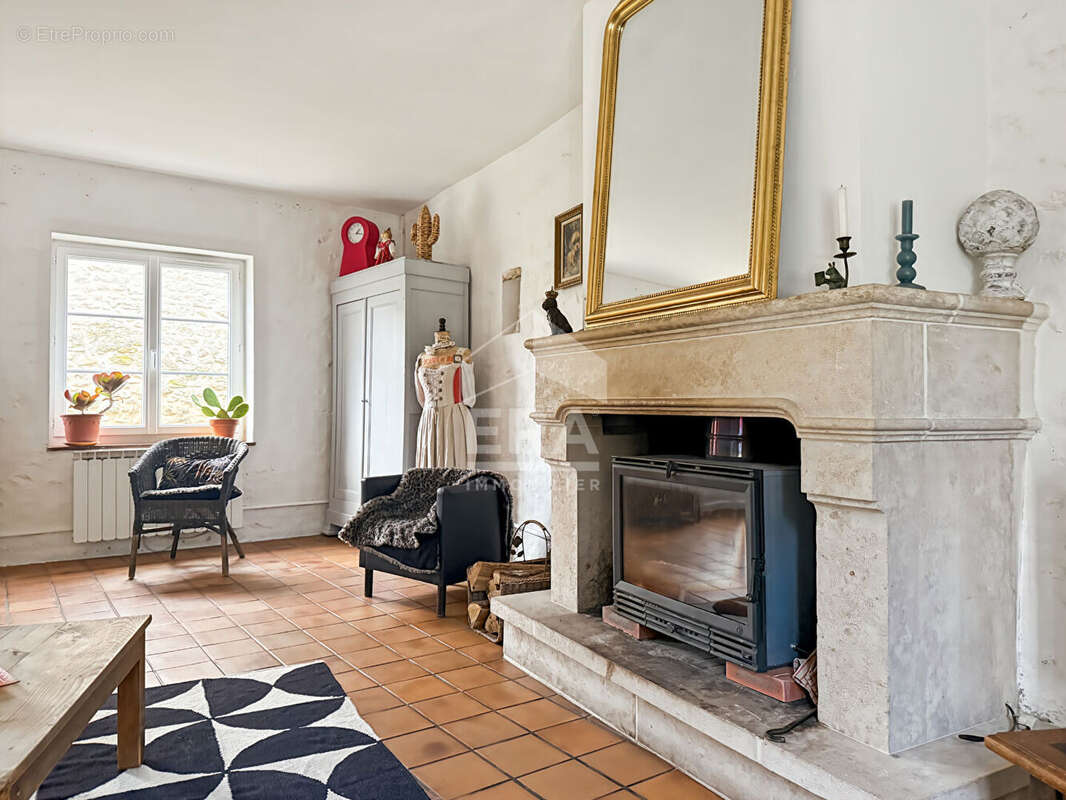 Maison à CHARMONT-EN-BEAUCE