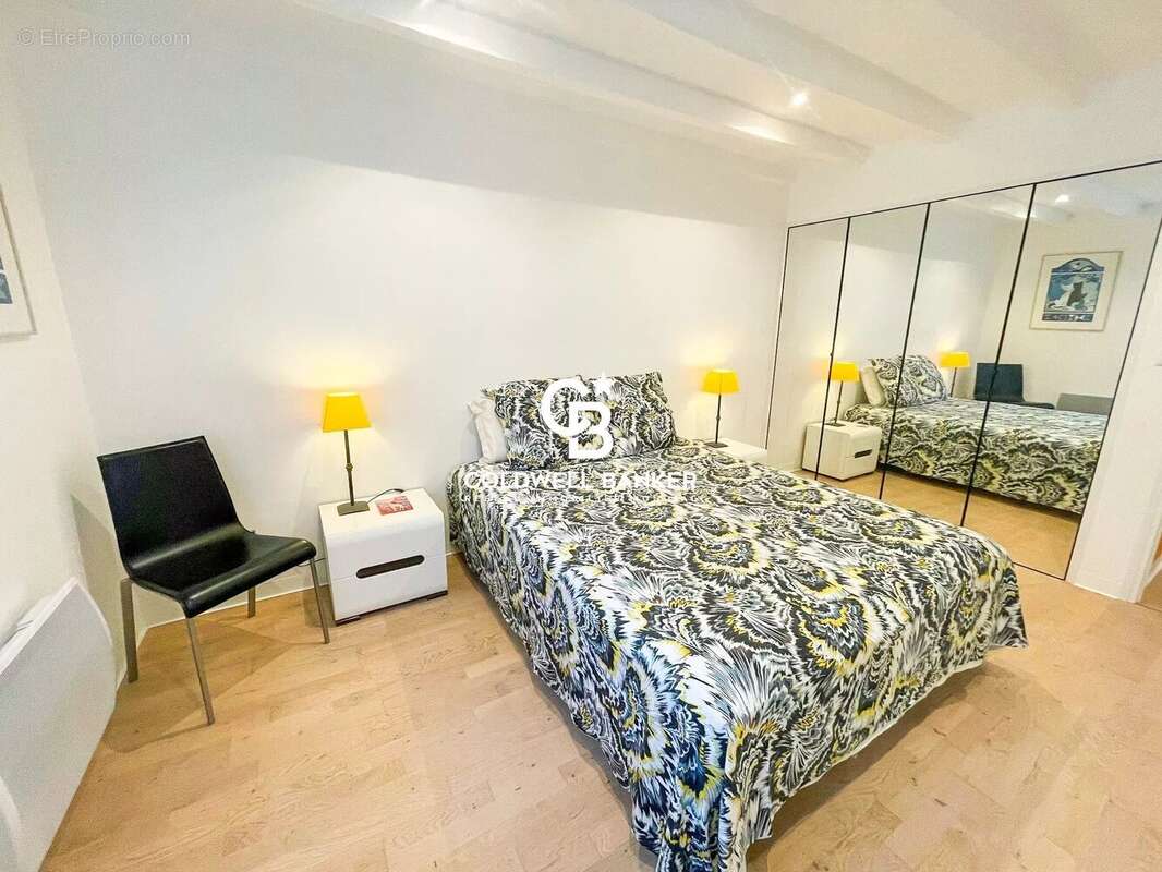 Appartement à HYERES