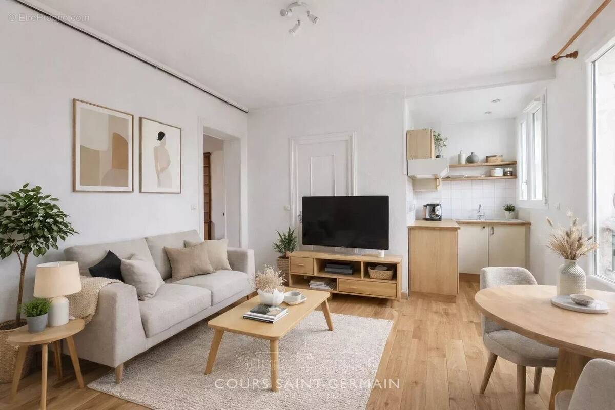 Appartement à PARIS-18E