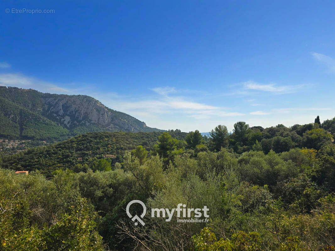 Terrain à TOULON