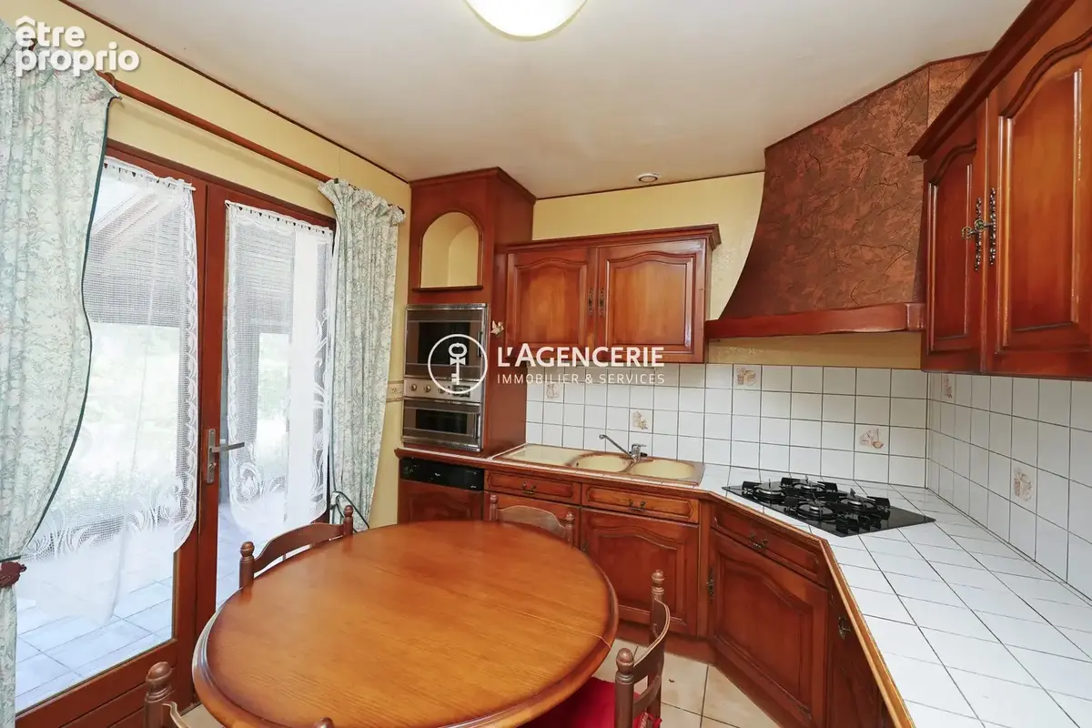 Maison 3 pièces 95 m² à vendre à Castelnau-De-Levis (81150) - photo 5
