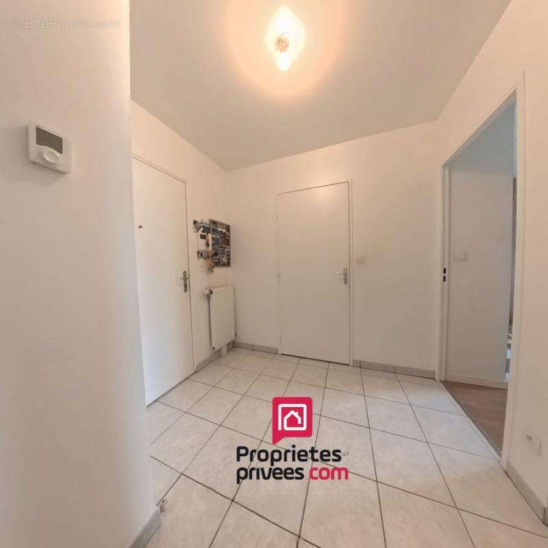 Appartement à LYON-9E