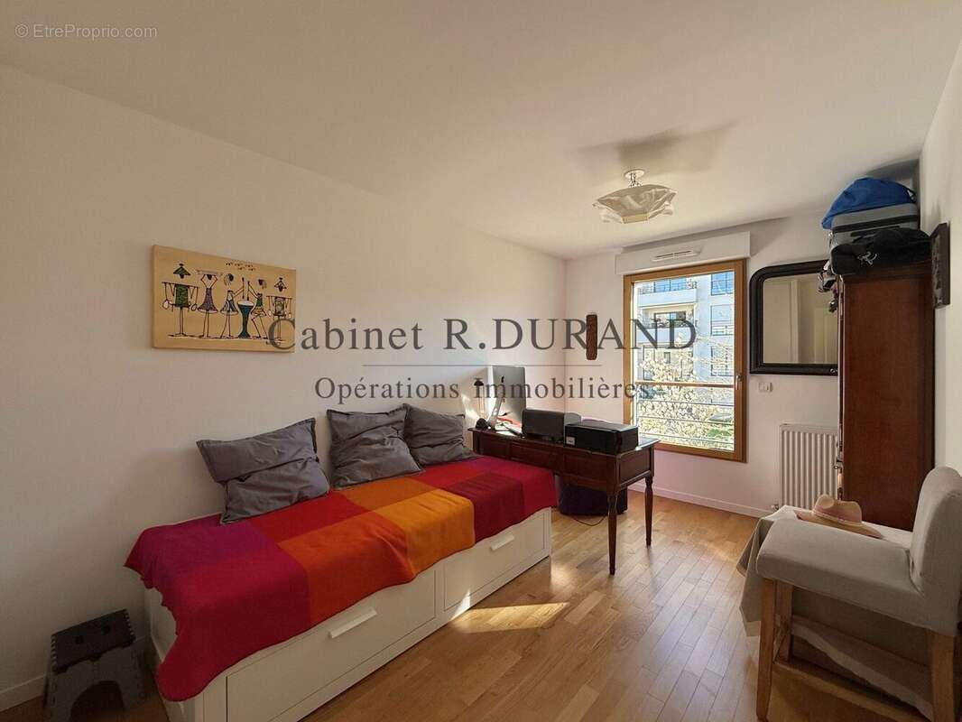 Appartement à COLOMBES