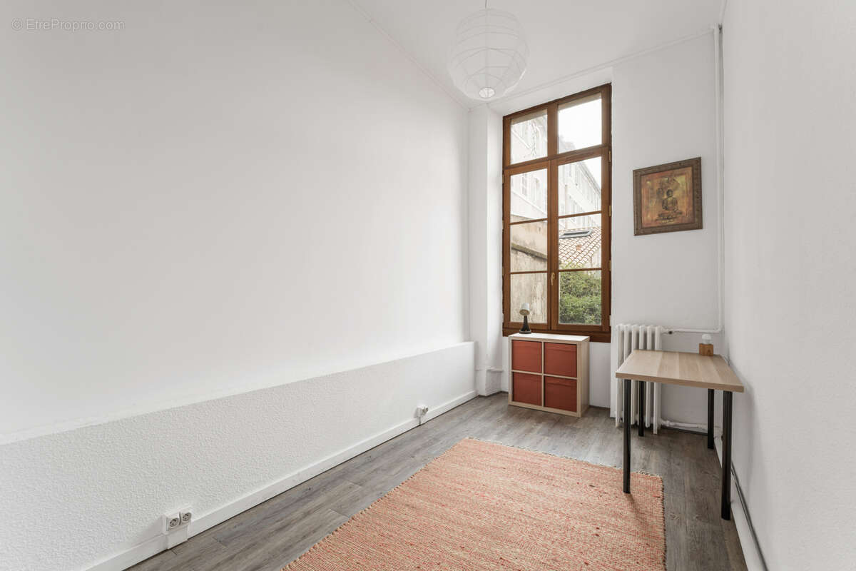 Type 4 de 144 m2 Haussmannien    Quartier des Antiquaires-13006 - photo 7