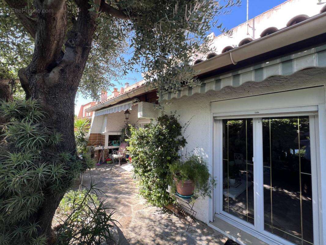 Maison à COGOLIN