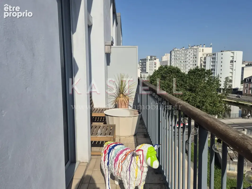 Appartement dernier étage vue Vilaine proche Mail Miterrand et Métro Mabilais - photo 4