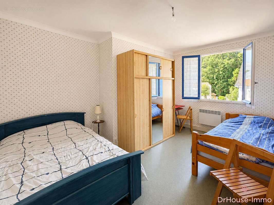Maison 106 m² à Saint-Michel-Chef-Chef  - photo 9
