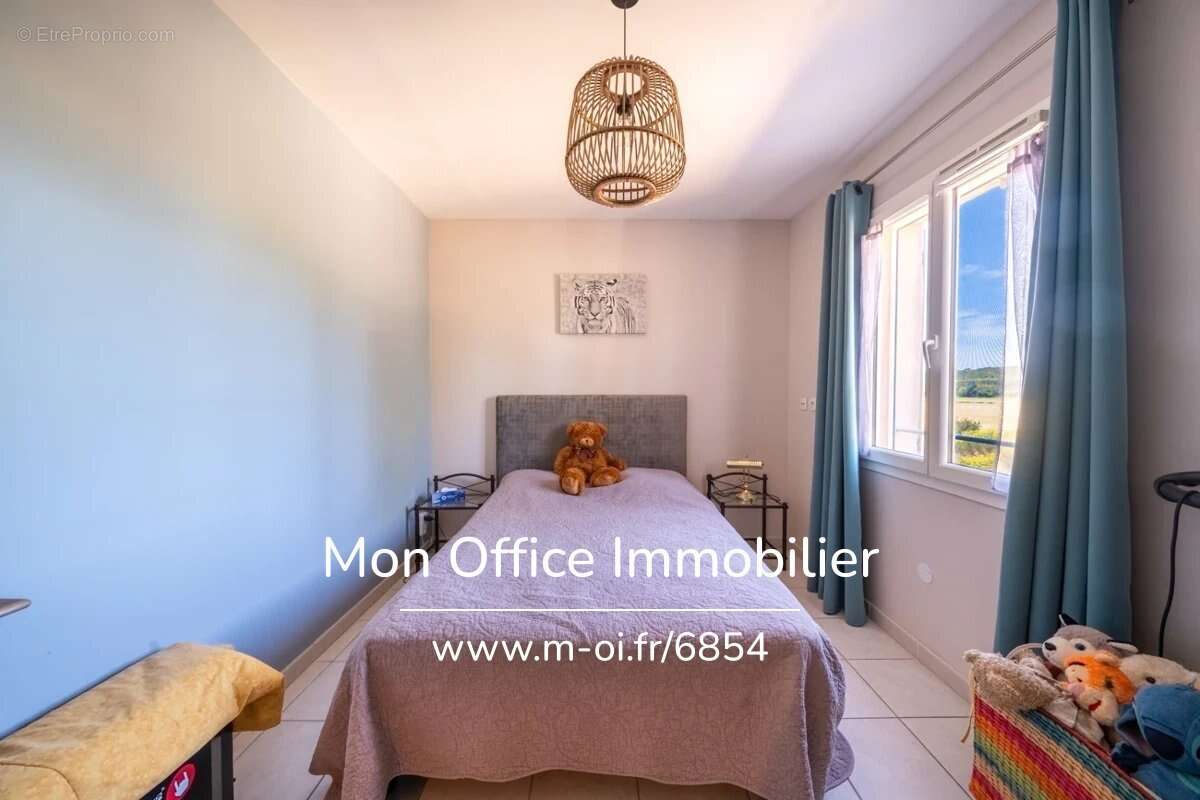 Référence : 6854-SKA - Maison 4 pièces dans secteur prisé - photo 4
