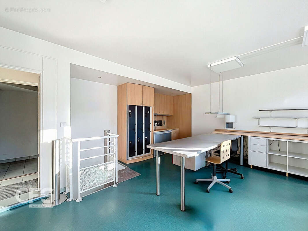 Commerce à GRESY-SUR-AIX