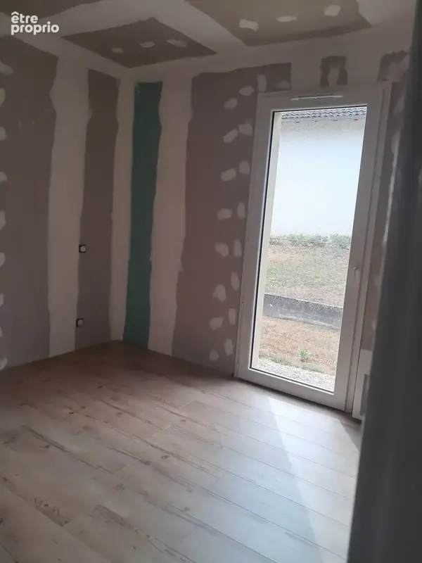 Maison Neuve de plain pied à Saint Pantaléon de Larche - photo 5