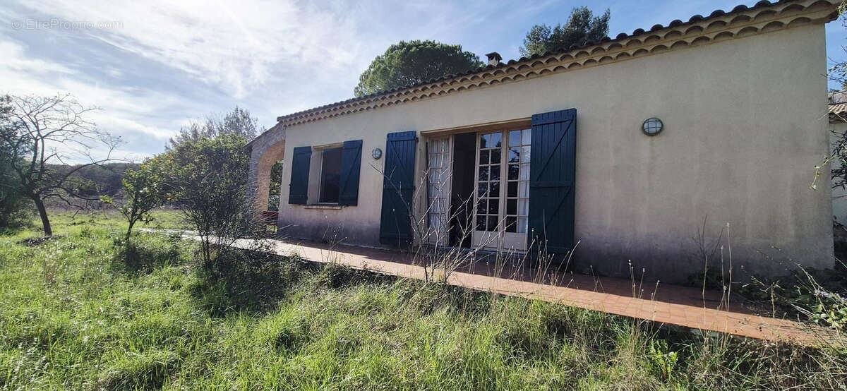 Maison à NEBIAN