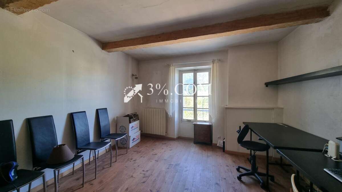 Maison à MIRABEL-AUX-BARONNIES