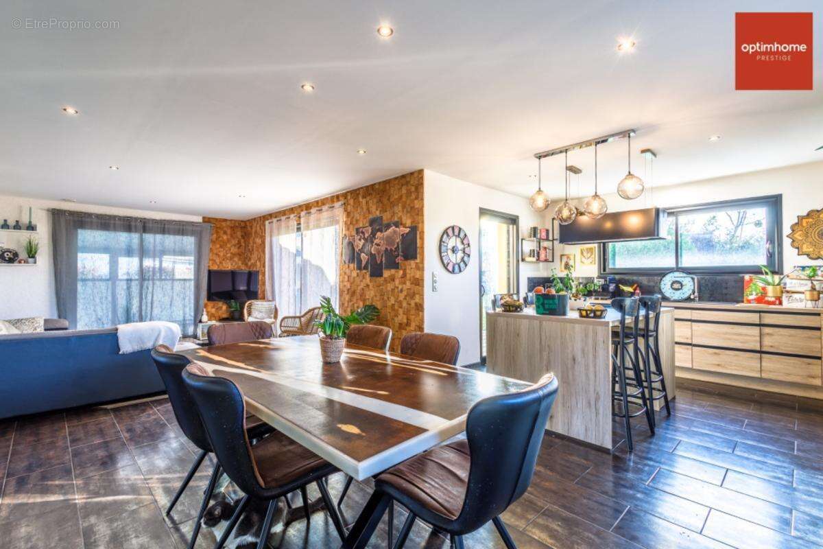 Magnifique maison contemporaine de 300 m² avec piscine intérieure et 5 chambres - photo 46