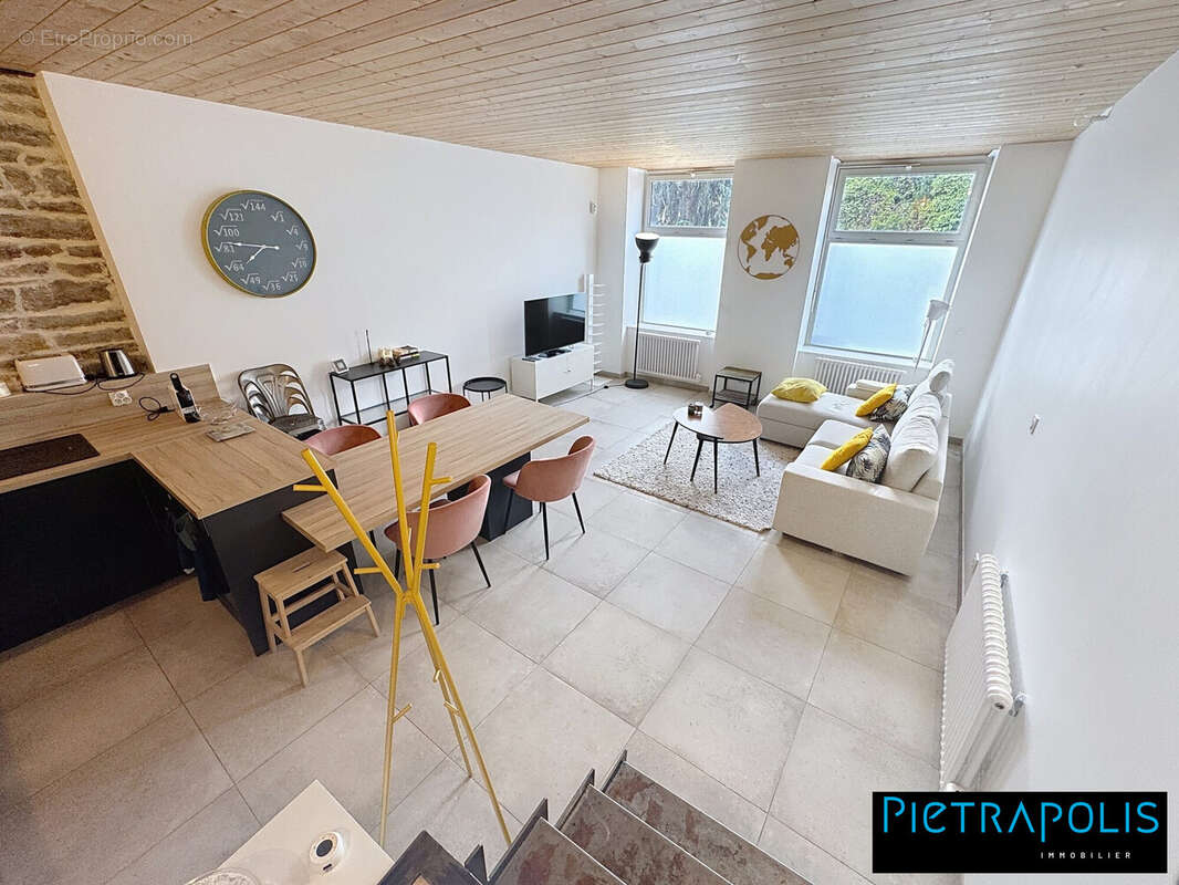 Appartement 81 m² à Caluire-Et-Cuire  - photo 3