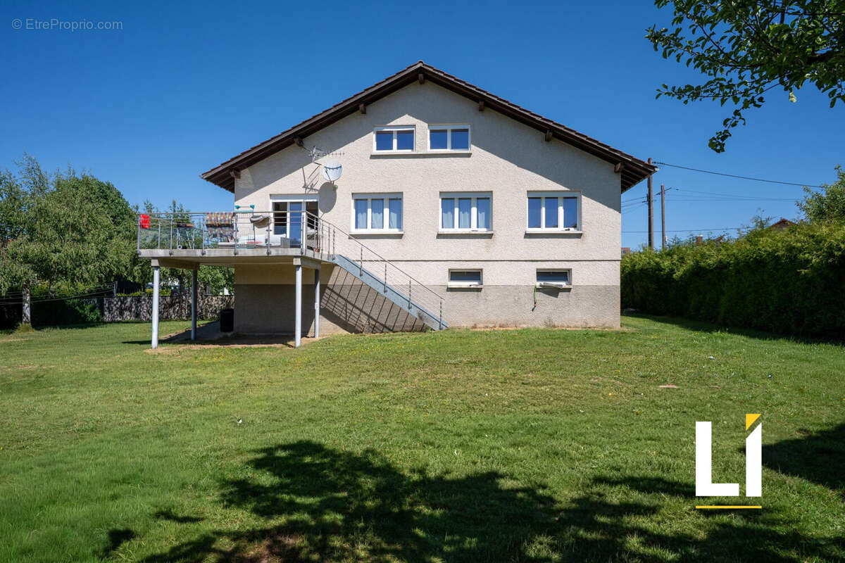 Maison à CHARQUEMONT