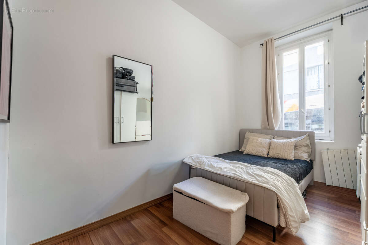 Appartement à MARSEILLE-4E