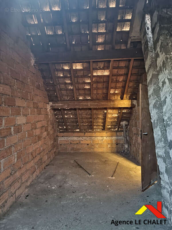 Maison à VILLENEUVE-LE-ROI