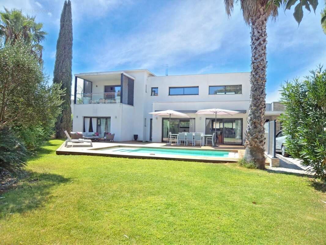 Villa contemporaine avec piscine - photo 15